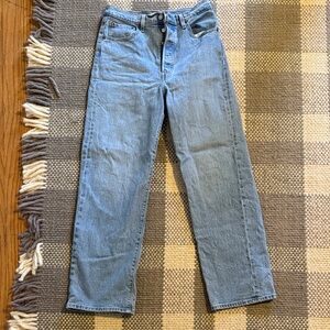 Levi's High Rise Light Blue Jeans